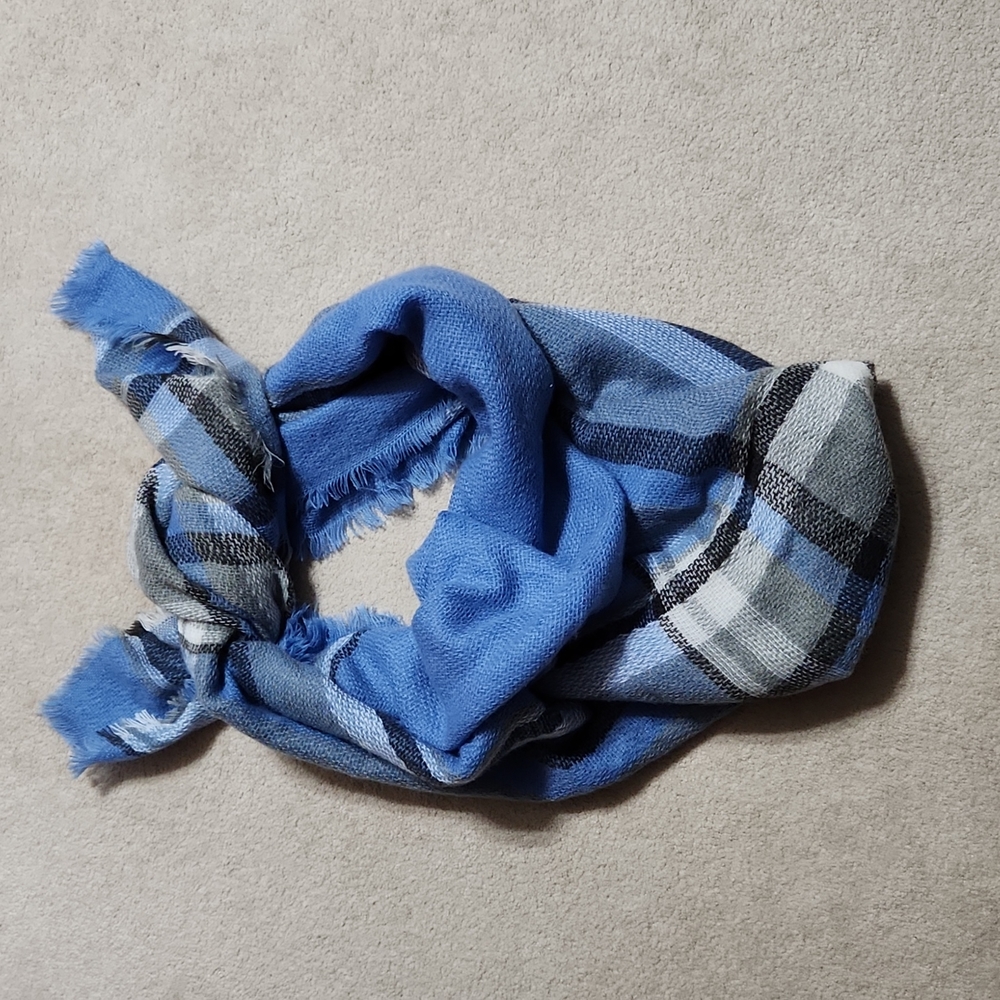 Large and Cozy Scarf Wrap - OS